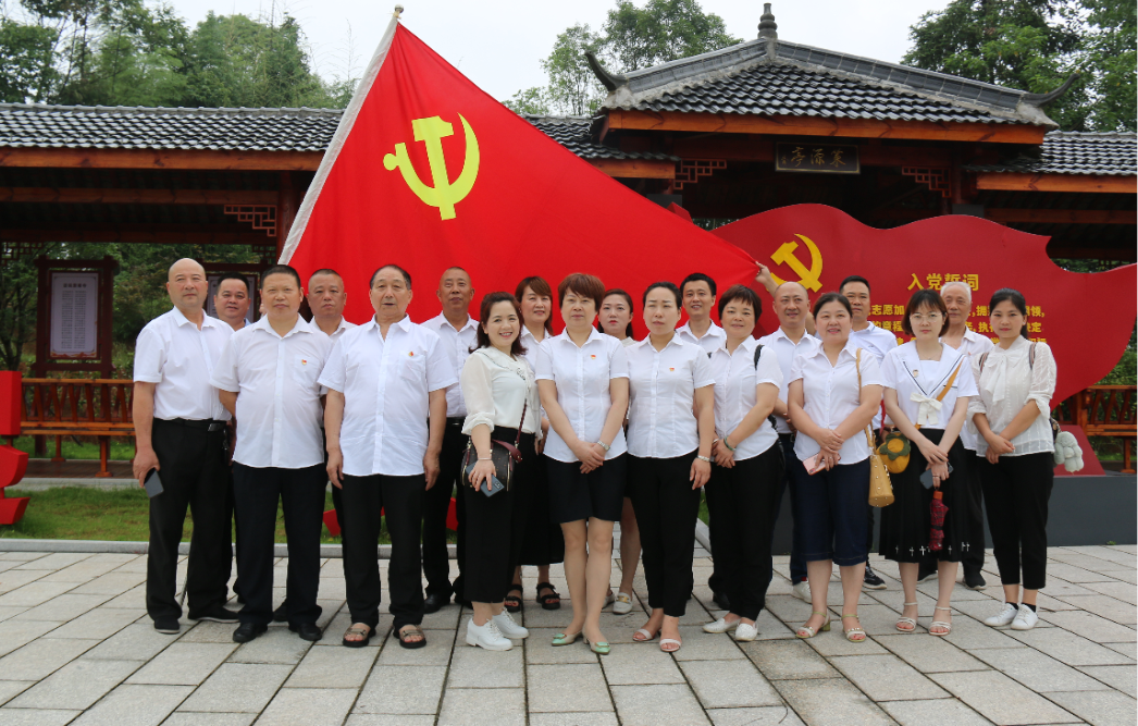 常德市湘北汽車運輸有限公司,常德包車客運,常德旅游服務(wù),校車服務(wù)