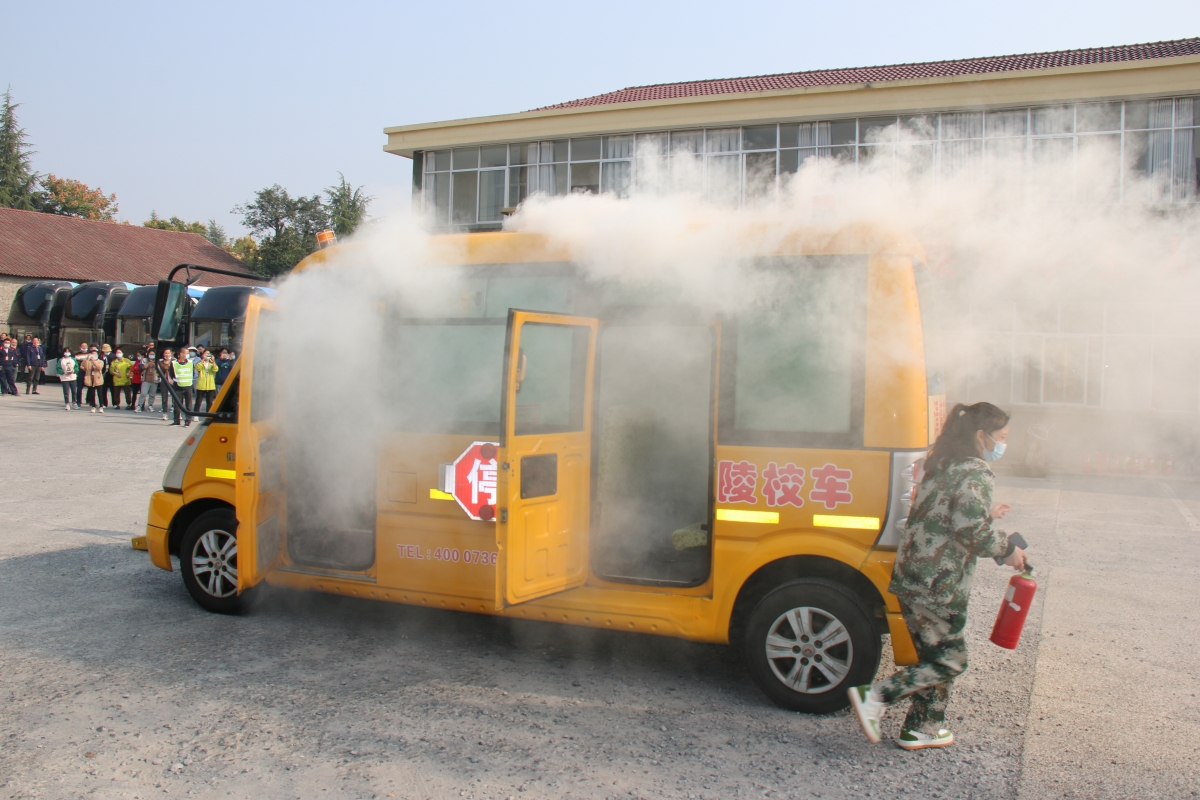 常德市湘北汽車運輸有限公司,常德包車客運,常德旅游服務(wù),校車服務(wù)